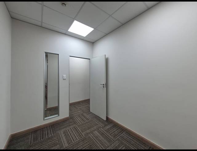 130M² OFFICE TO LET IN ROSEBANK